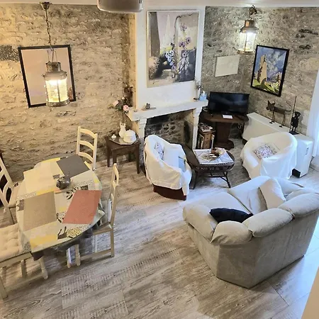 Holiday home Charme Au Coeur De Avec Climatisation Et Parking Prive - Fr-1-616-462 *