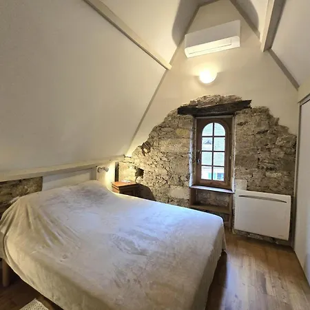 Charme Au Coeur De Avec Climatisation Et Parking Prive - Fr-1-616-462 Beynac-et-Cazenac